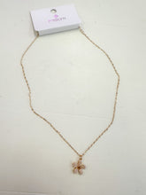 Load image into Gallery viewer, Pearl Daisy Charm Necklace