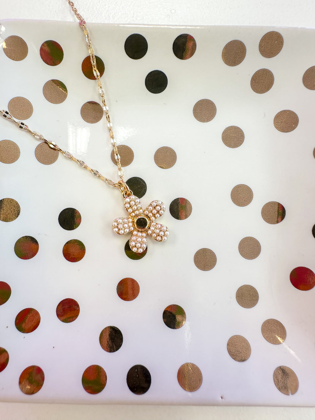 Pearl Daisy Charm Necklace